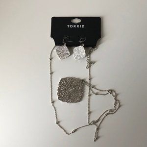 Torrid Pendant and Earring Set